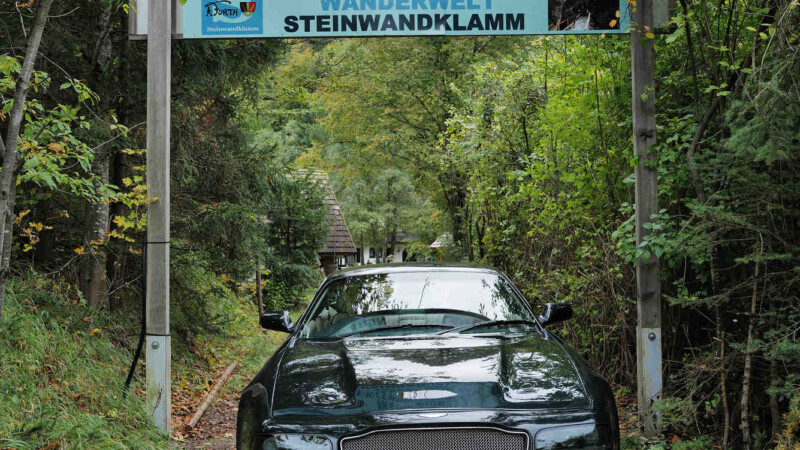 Aston Martin V8 Coupe, Bj. 1998